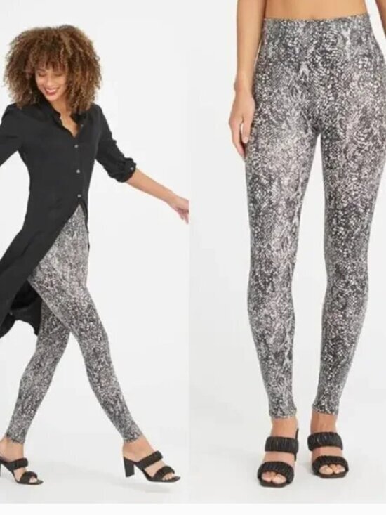 SPANX Pants - SPANX Womens Faux Leather Snake Shine Legging Size XL Grey Snake Contour
